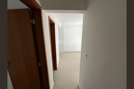 Corredor de kitnet/studio à venda com 2 quartos, 38m² em Água Fria, São Paulo