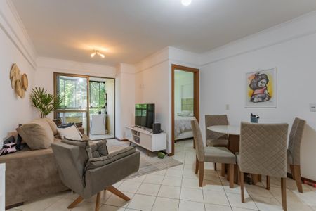 Sala de apartamento à venda com 2 quartos, 68m² em Petrópolis, Porto Alegre