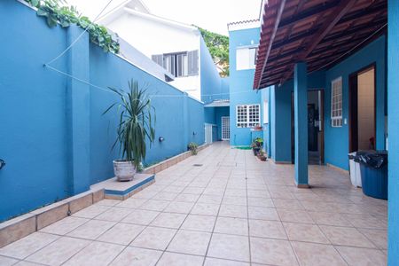 Casa à venda com 180m², 3 quartos e 1 vagaQuintal