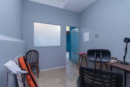 Casa à venda com 180m², 3 quartos e 1 vagaGaragem