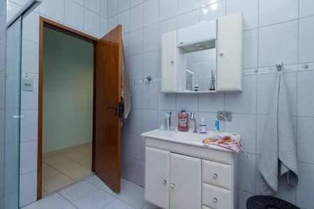 Casa à venda com 180m², 3 quartos e 1 vagaBanheiro
