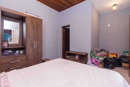 Casa à venda com 180m², 3 quartos e 1 vagaSuíte