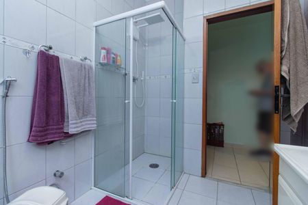 Casa à venda com 180m², 3 quartos e 1 vagaBanheiro