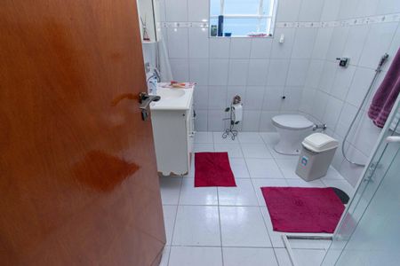 Casa à venda com 180m², 3 quartos e 1 vagaBanheiro