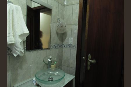 Casa para alugar com 300m², 3 quartos e 2 vagasBanheiro