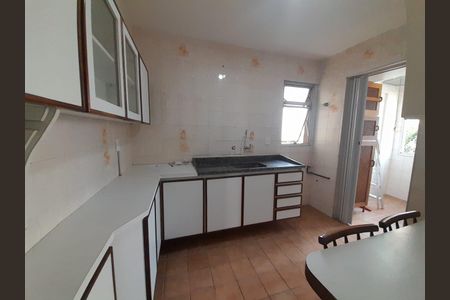 Cozinha de apartamento para alugar com 2 quartos, 57m² em Vila Emir, São Paulo
