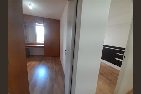 Quarto 2 de apartamento para alugar com 2 quartos, 57m² em Vila Emir, São Paulo