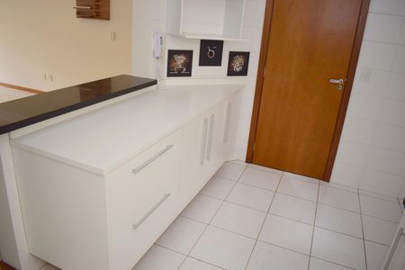 Apartamento para alugar com 95m², 2 quartos e 2 vagasCozinha