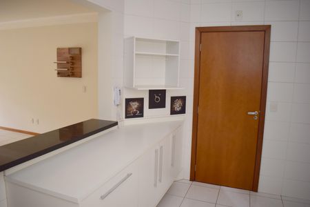 Apartamento para alugar com 95m², 2 quartos e 2 vagasCozinha