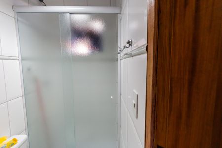 Apartamento à venda com 56m², 2 quartos e 1 vaga Apartamento à venda com 56m², 2 quartos e 1 vagaBanheiro