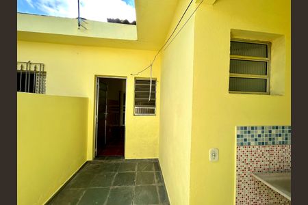 Casa para alugar com 38m², 1 quarto e sem vagaÁrea de Serviço