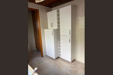 Apartamento à venda com 165m², 3 quartos e 1 vagaÁrea de Serviço
