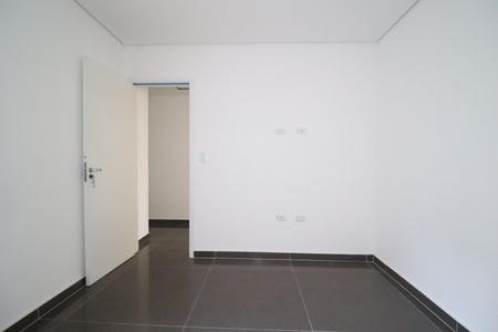 Apartamento à venda com 75m², 3 quartos e 2 vagasQuarto 2