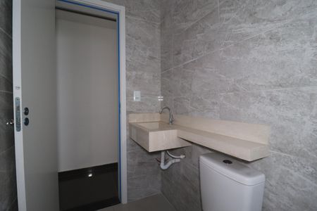 Apartamento à venda com 75m², 3 quartos e 2 vagasBanheiro 2