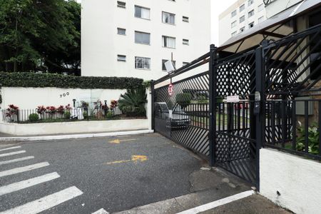 Apartamento à venda com 50m², 2 quartos e 1 vaga Apartamento à venda com 50m², 2 quartos e 1 vagaFachada