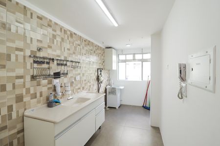 Apartamento à venda com 50m², 2 quartos e 1 vaga Apartamento à venda com 50m², 2 quartos e 1 vagaCozinha e Área de Serviço