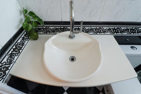 Apartamento à venda com 50m², 2 quartos e 1 vaga Apartamento à venda com 50m², 2 quartos e 1 vagaBanheiro