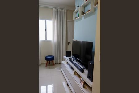 Casa de condomínio à venda com 58m², 2 quartos e 1 vagaSala