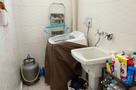 Casa de condomínio à venda com 58m², 2 quartos e 1 vagaLavanderia