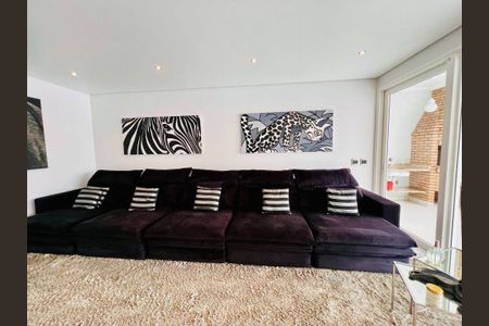 Casa à venda com 4 quartos, 587m² em Vila Curuçá, Santo André