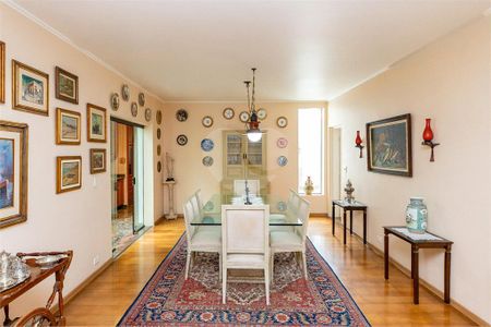 Casa à venda com 4 quartos, 402m² em Santo Amaro, São Paulo