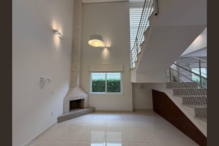 Casa à venda com 273m², 4 quartos e 4 vagas