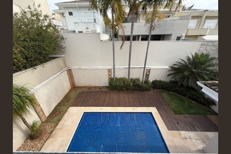 Casa à venda com 273m², 4 quartos e 4 vagas