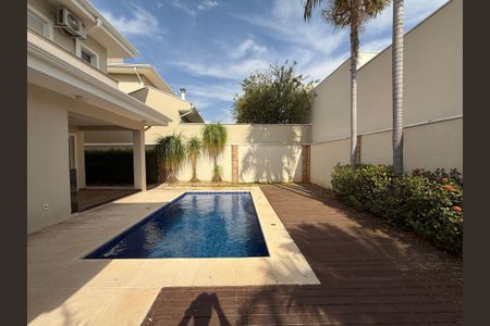 Casa à venda com 273m², 4 quartos e 4 vagas