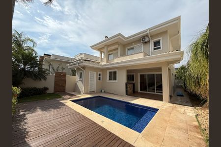 Casa à venda com 273m², 4 quartos e 4 vagas