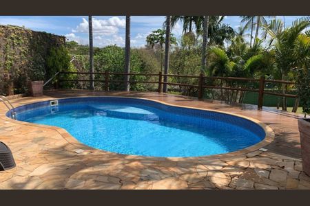 Casa de condomínio à venda com 340m², 5 quartos e 6 vagas