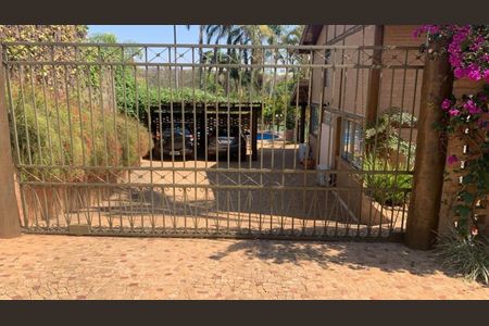 Casa de condomínio à venda com 340m², 5 quartos e 6 vagas