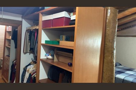 Casa de condomínio à venda com 340m², 5 quartos e 6 vagas