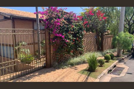 Casa de condomínio à venda com 340m², 5 quartos e 6 vagas