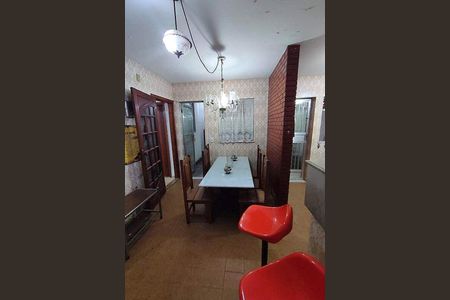 Casa à venda com 4 quartos, 190m² em Olaria, Rio de Janeiro