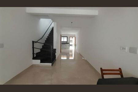 Casa à venda com 3 quartos, 107m² em Vila Frugoli, São Paulo