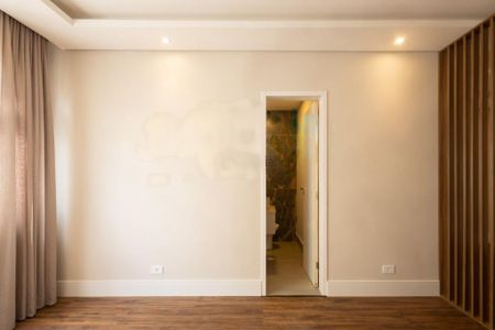 Apartamento à venda com 2 quartos, 76m² em Vila Olímpia, São Paulo