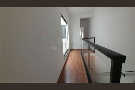 Casa à venda com 3 quartos, 107m² em Vila Frugoli, São Paulo