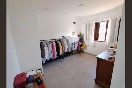 Casa à venda com 4 quartos, 263m² em Itaipu, Niterói