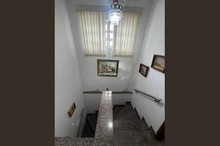Casa à venda com 275m², 5 quartos e 2 vagas