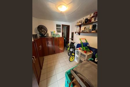 Casa à venda com 275m², 5 quartos e 2 vagas