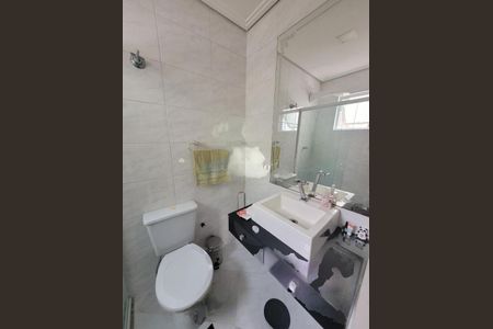 Casa à venda com 75m², 2 quartos e 2 vagas