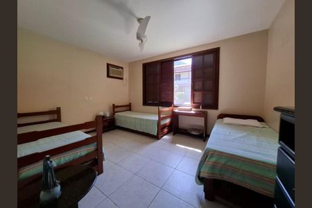 Casa à venda com 5 quartos, 360m² em Itacoatiara, Niterói