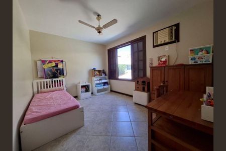 Casa à venda com 5 quartos, 360m² em Itacoatiara, Niterói