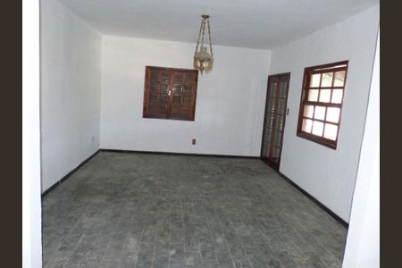 Casa à venda com 3 quartos, 229m² em Maravista, Niterói