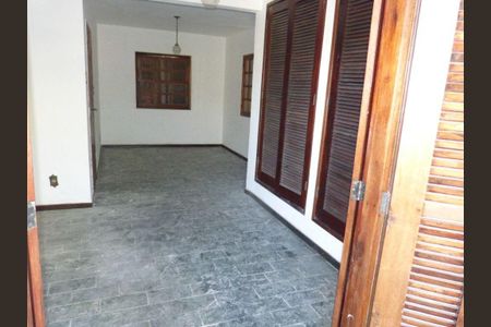 Casa à venda com 3 quartos, 229m² em Maravista, Niterói