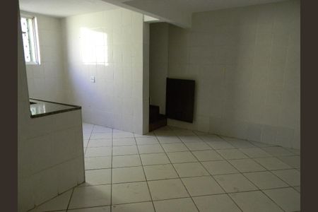 Casa à venda com 3 quartos, 125m² em Jardim Aeroporto, São Paulo