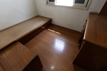 Casa à venda com 200m², 4 quartos e 2 vagas Casa à venda com 200m², 4 quartos e 2 vagasQuarto 2