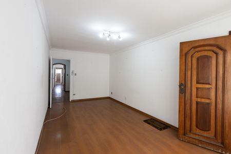 Casa à venda com 200m², 4 quartos e 2 vagas Casa à venda com 200m², 4 quartos e 2 vagasSala