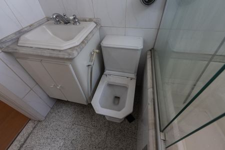 Casa à venda com 200m², 4 quartos e 2 vagas Casa à venda com 200m², 4 quartos e 2 vagasBanheiro da Suíte