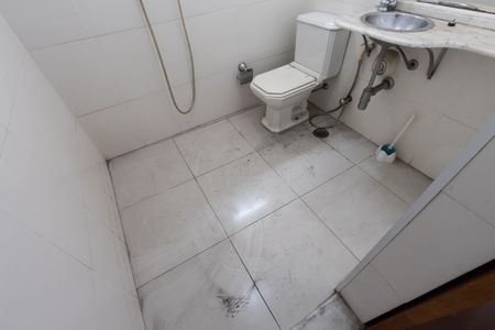 Casa à venda com 200m², 4 quartos e 2 vagas Casa à venda com 200m², 4 quartos e 2 vagasLavabo